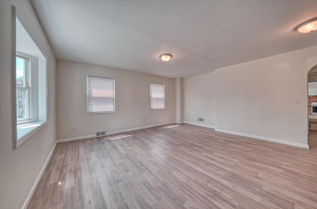 1139 Miller Avenue, Columbus, OH 43206