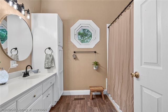 301 W Bean Street, Lincoln, AR 72744