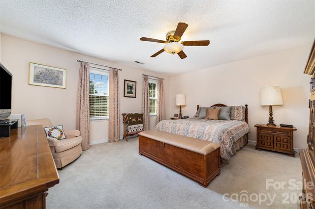 4333 Glen Eagles Lane SW, Concord, NC 28027