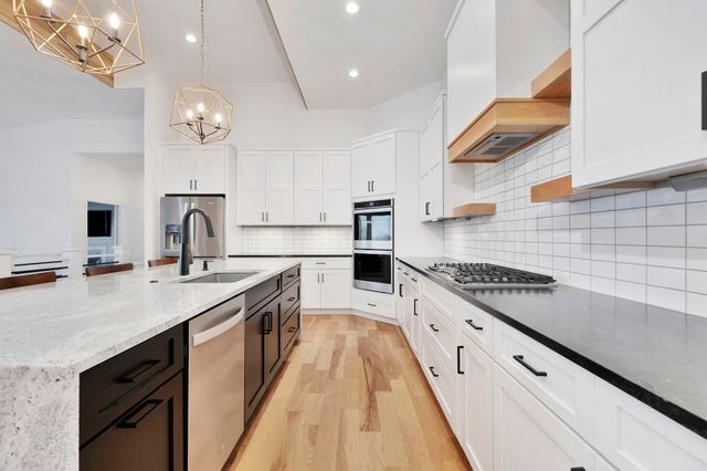 198 S Ciderbluff St, Goddard, KS 67052