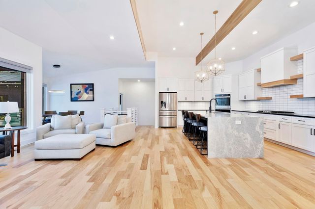 198 S Ciderbluff St, Goddard, KS 67052