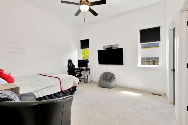 198 S Ciderbluff St, Goddard, KS 67052