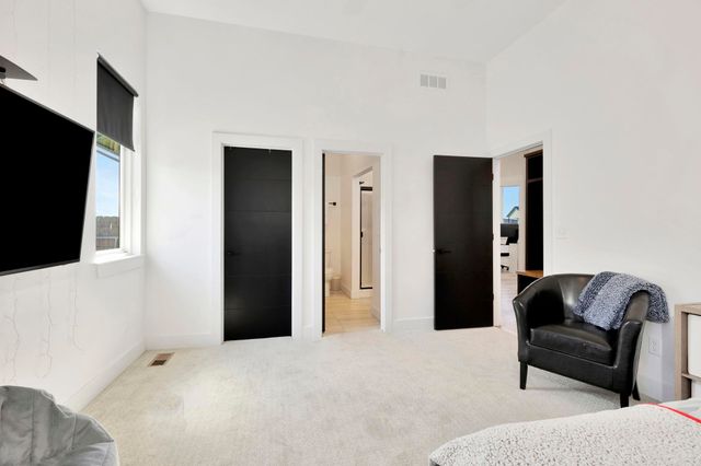 198 S Ciderbluff St, Goddard, KS 67052