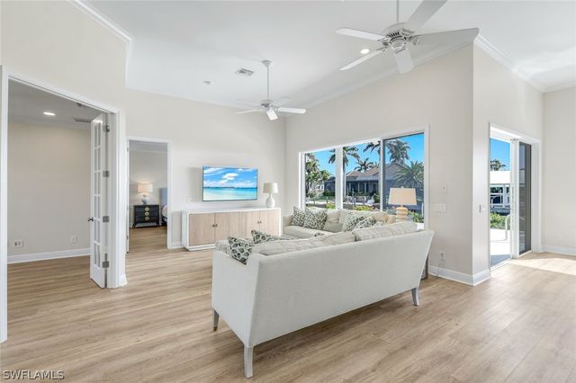 316 Waterleaf CT, Marco Island, FL 34145