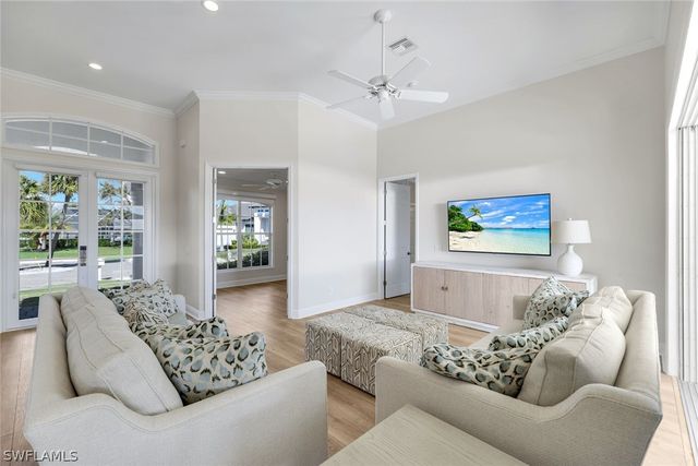 316 Waterleaf CT, Marco Island, FL 34145