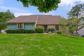3001 W 121st Terrace, Leawood, KS 66209