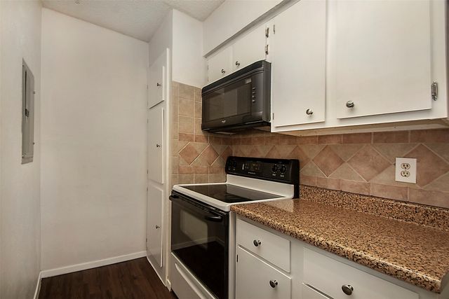 5300 Keller Springs Road 1090, Dallas, TX 75248