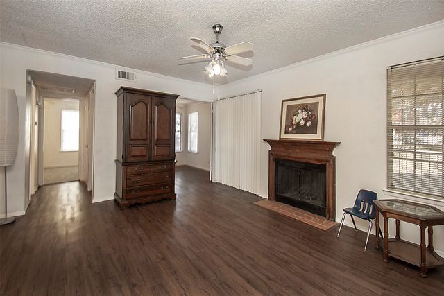 5300 Keller Springs Road 1090, Dallas, TX 75248