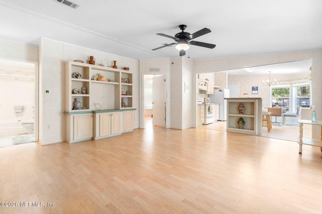 100 MCGRADY LAKE Road, Crescent City, FL 32112