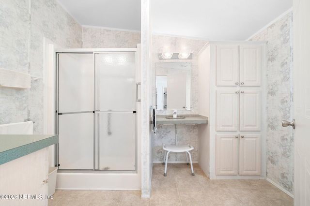 100 MCGRADY LAKE Road, Crescent City, FL 32112