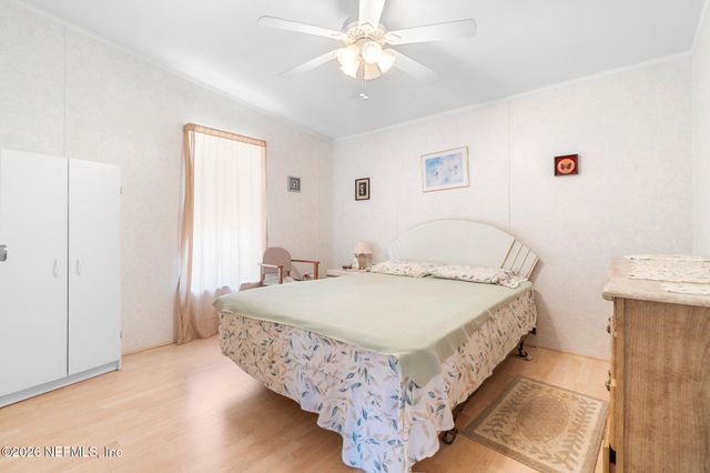 100 MCGRADY LAKE Road, Crescent City, FL 32112