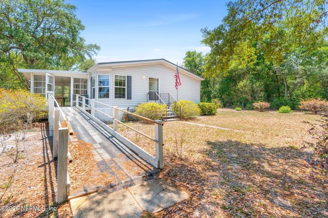100 MCGRADY LAKE Road, Crescent City, FL 32112