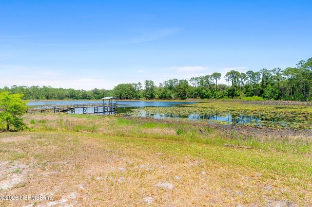 100 MCGRADY LAKE Road, Crescent City, FL 32112