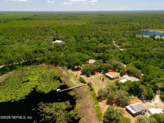 100 MCGRADY LAKE Road, Crescent City, FL 32112