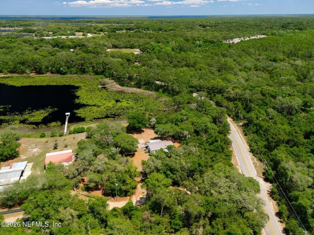 100 MCGRADY LAKE Road, Crescent City, FL 32112