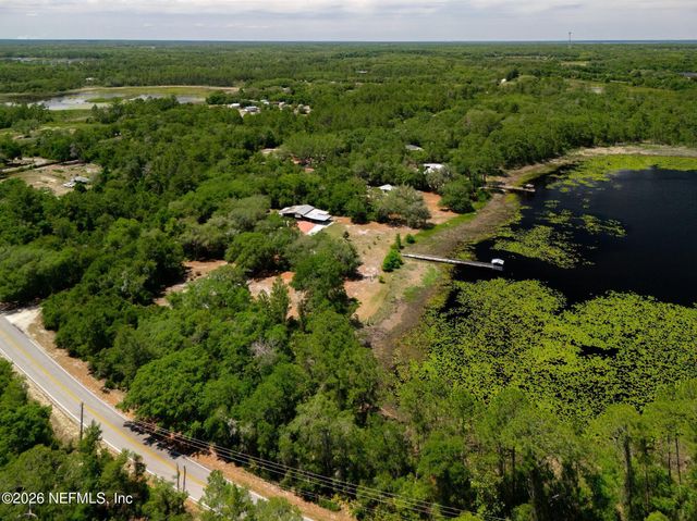 100 MCGRADY LAKE Road, Crescent City, FL 32112