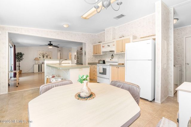 100 MCGRADY LAKE Road, Crescent City, FL 32112