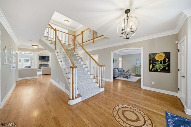 2 Hillas Ln, Chester Twp., NJ 07930
