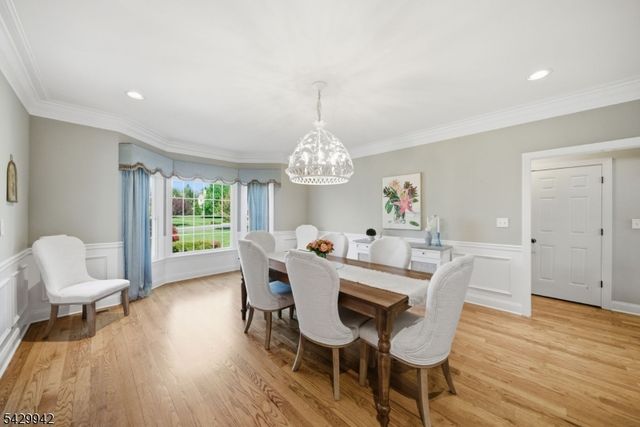 2 Hillas Ln, Chester Twp., NJ 07930