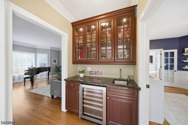 2 Hillas Ln, Chester Twp., NJ 07930