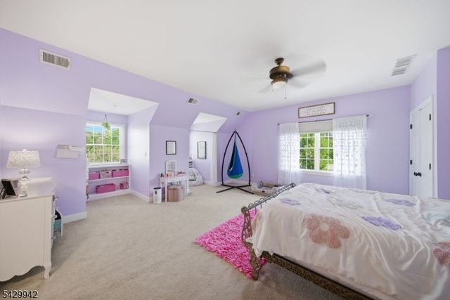 2 Hillas Ln, Chester Twp., NJ 07930