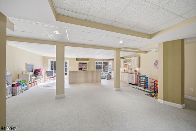 2 Hillas Ln, Chester Twp., NJ 07930