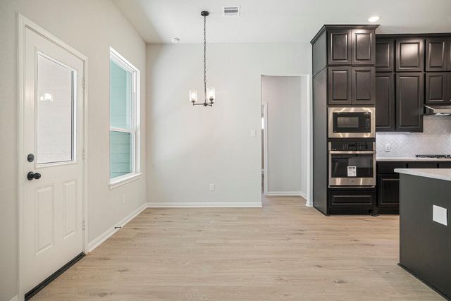 11772 Oakwood Ranch, Willis, TX 77378