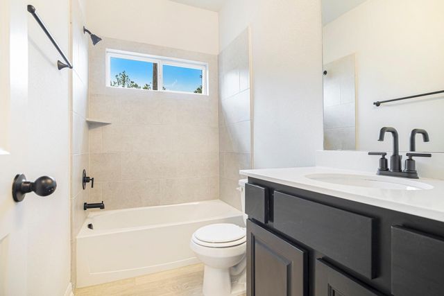 11772 Oakwood Ranch, Willis, TX 77378