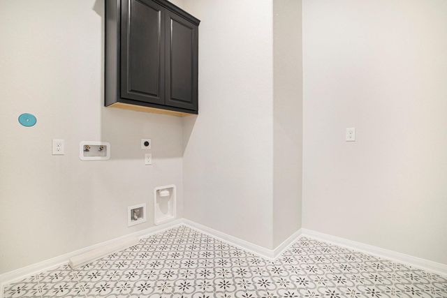 11772 Oakwood Ranch, Willis, TX 77378