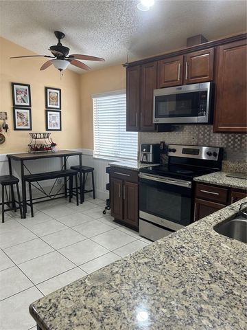 4858 KINGSTON CIRCLE, Kissimmee, FL 34746