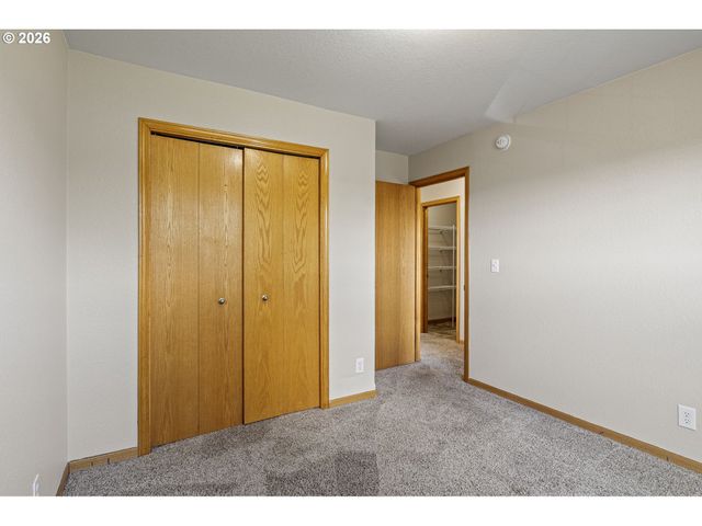223 ARMANDE Loop, Roseburg, OR 97471