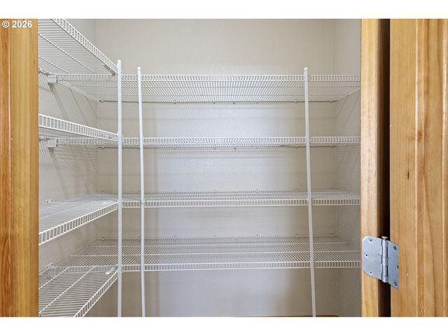 223 ARMANDE Loop, Roseburg, OR 97471