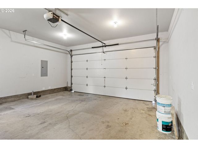 223 ARMANDE Loop, Roseburg, OR 97471