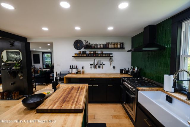 5628 Route 9g, Hudson, NY 12534