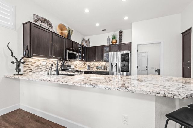 5233 Campcreek Loop, Roseville, CA 95747