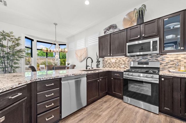 5233 Campcreek Loop, Roseville, CA 95747