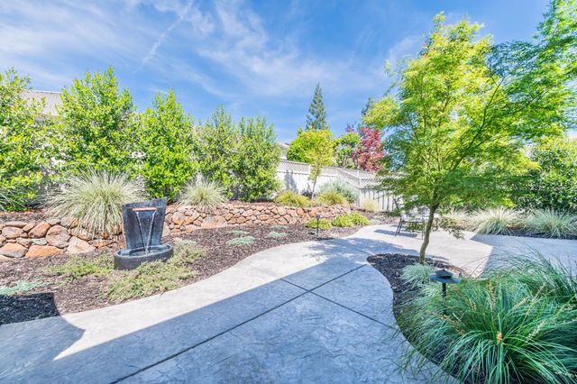 5233 Campcreek Loop, Roseville, CA 95747