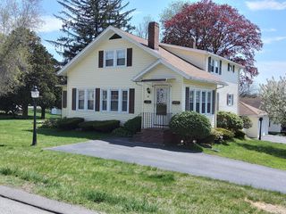 32-34 Elm St, Shrewsbury, MA 01545