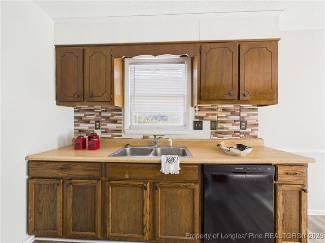 9380 Castle Falls Circle, Fayetteville, NC 28314