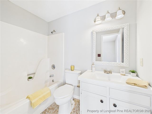 9380 Castle Falls Circle, Fayetteville, NC 28314