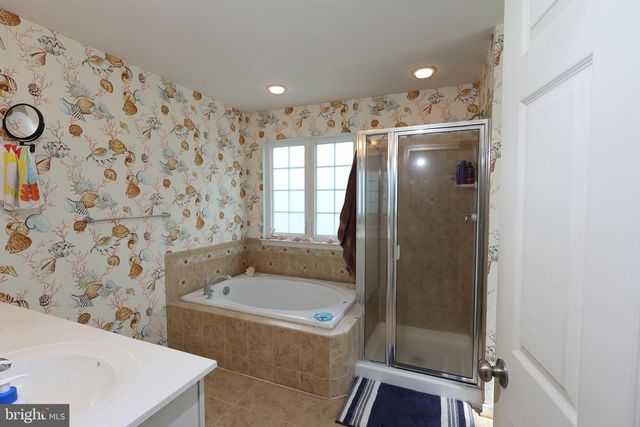 701 MONROE POINT, Colonial Beach, VA 22443