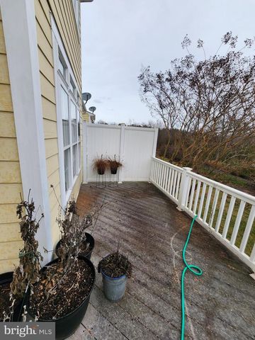 701 MONROE POINT, Colonial Beach, VA 22443