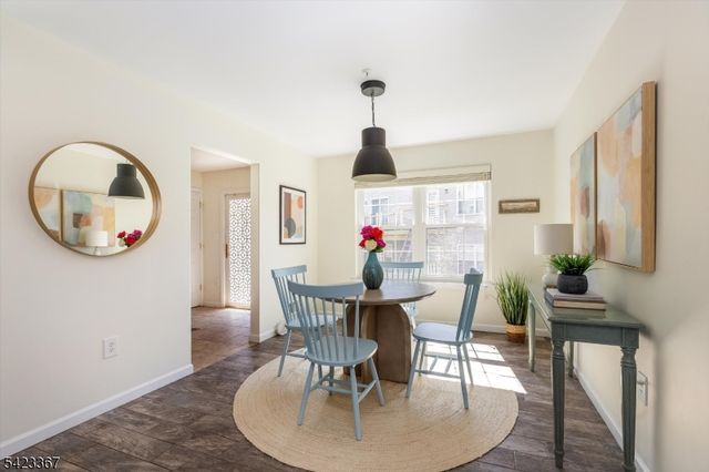 52 Greenbrook Dr 52, Bloomfield Twp., NJ 07003