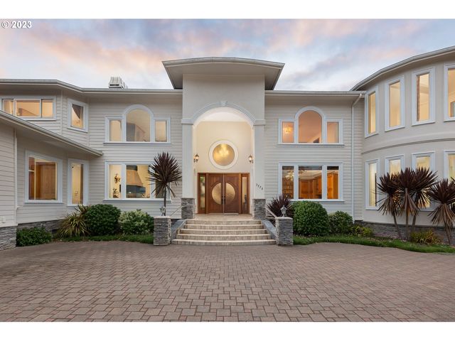 3775 HIGHWAY 101 N, Yachats, OR 97498