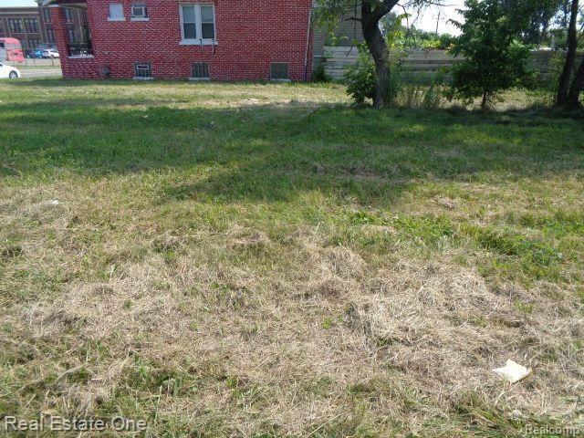 5092 Charles Street, Hamtramck, MI 48212