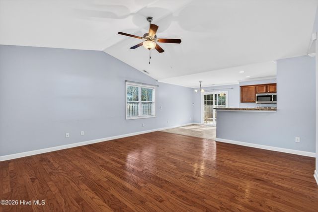 409 Blue Pennant Court, Sneads Ferry, NC 28460