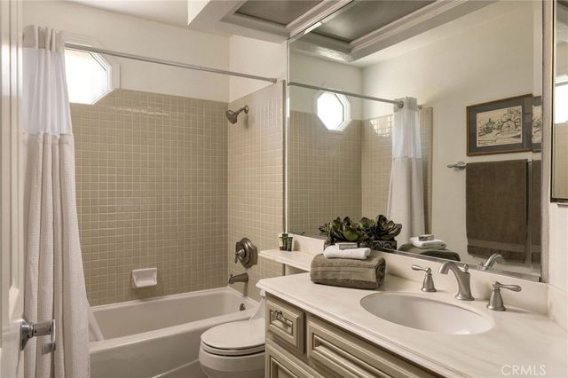 27401 Lost Colt Drive, Laguna Hills, CA 92653
