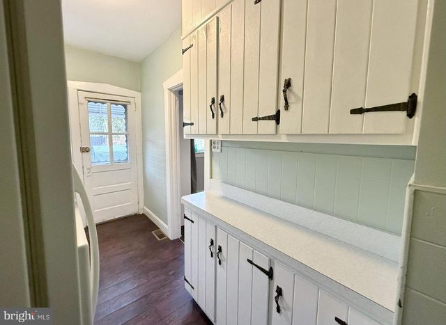 211 E CLINTON AVE, Oaklyn, NJ 08107