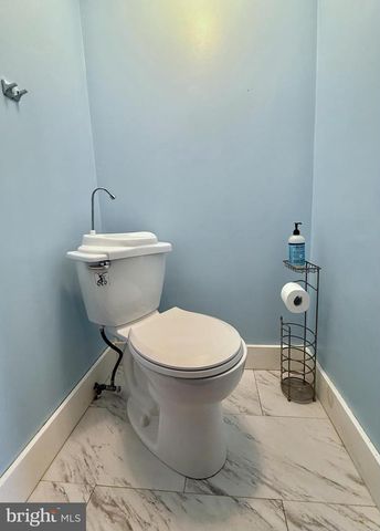 211 E CLINTON AVE, Oaklyn, NJ 08107