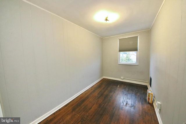 211 E CLINTON AVE, Oaklyn, NJ 08107